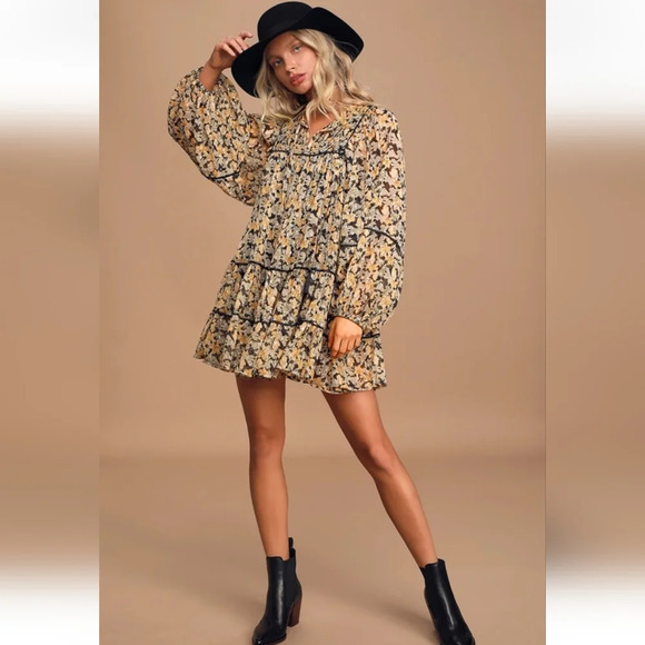 Free Swinging Black Floral Print Ruffled Mini Dress. Size small - Picture 5 of 16